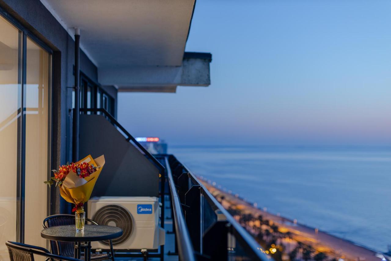 The Spot Apartments - Orbi Beach Tower Batumi Kültér fotó