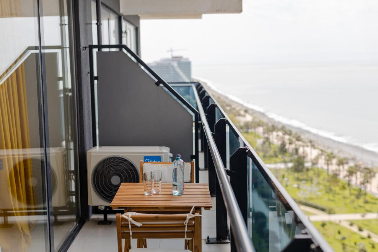 The Spot Apartments - Orbi Beach Tower Batumi Kültér fotó